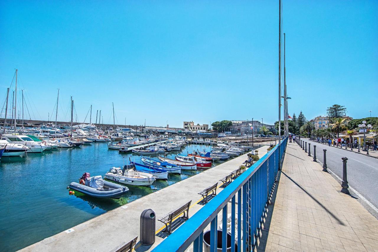Gaudio Flat Near Ariston Theater By Wonderful Italy Apartment Sanremo Exterior photo